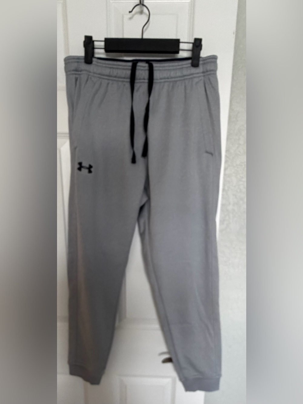 Under Armour Men's Loose Jogger Gray Wicking Fast Dry Cold Gear Size L